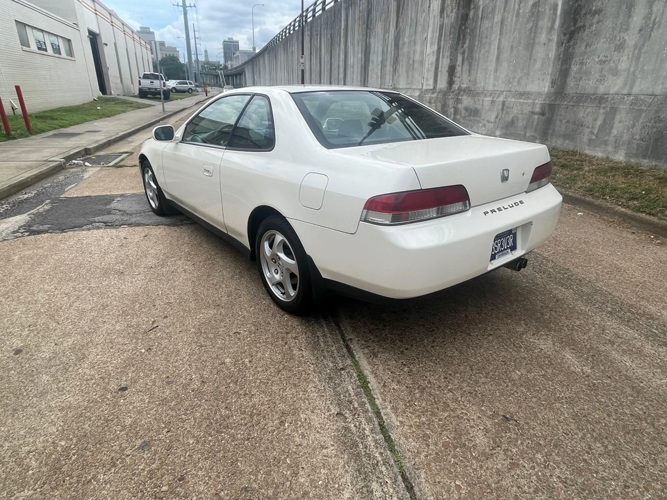 2001 Honda Prelude 5th Gen - Image 22 of 31