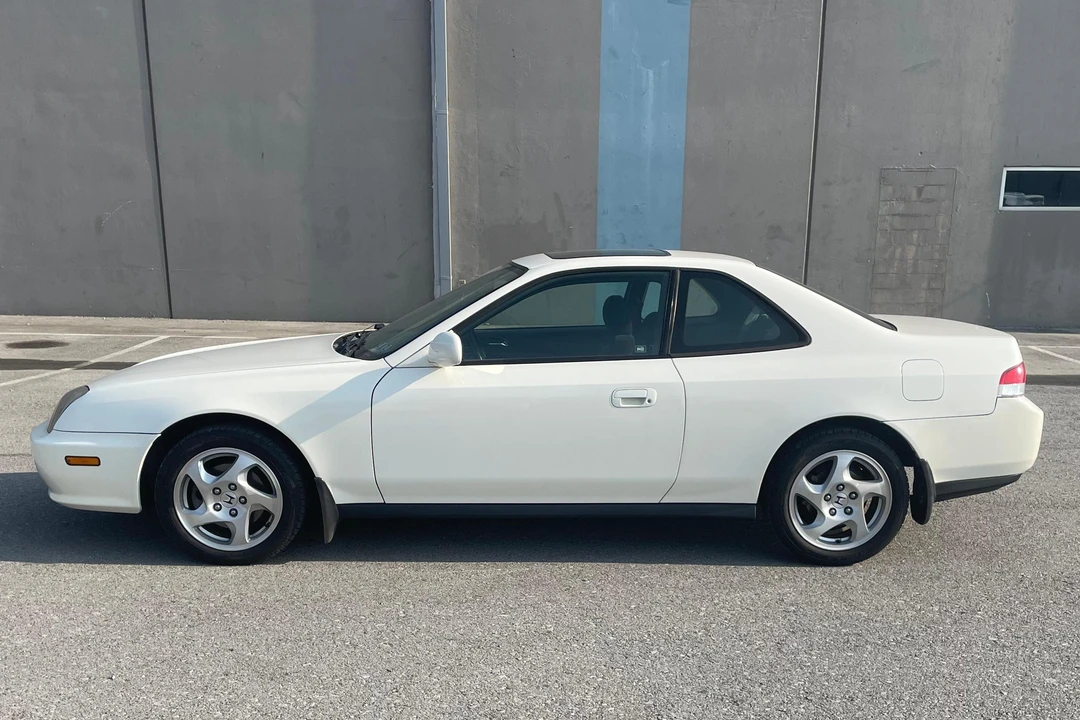 2001 Honda Prelude 5th Gen - Image 3 of 31