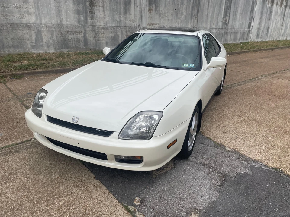 2001 Honda Prelude 5th Gen - Image 11 of 31