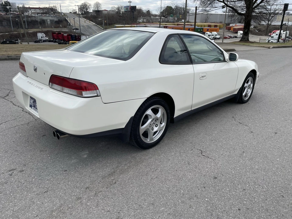 2001 Honda Prelude 5th Gen - Image 29 of 31
