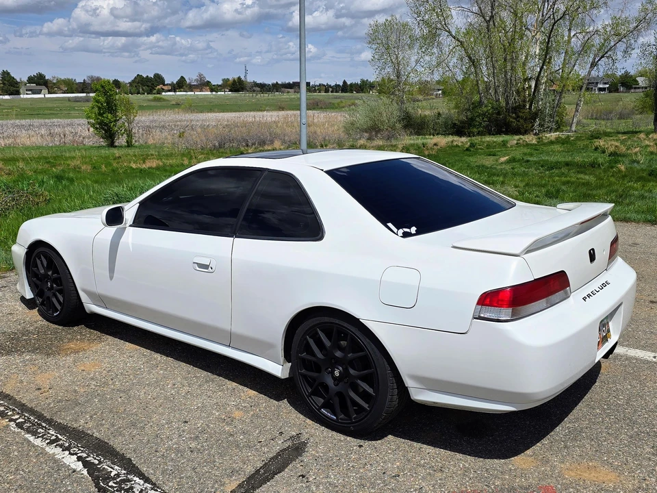 2001 Honda Prelude 5th Gen - Image 11 of 31