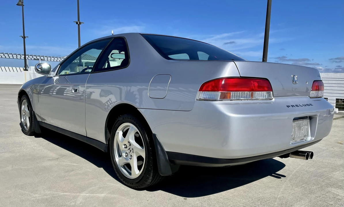 2001 Honda Prelude 5th Gen - Image 9 of 31