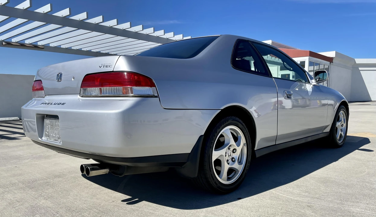 2001 Honda Prelude 5th Gen - Image 14 of 31