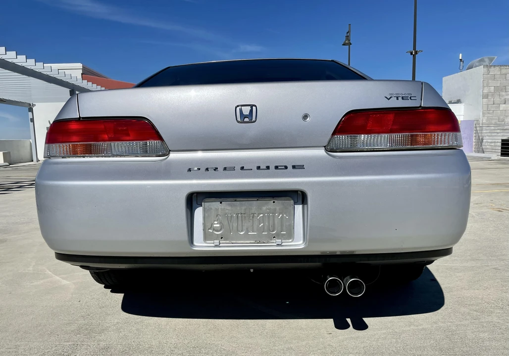 2001 Honda Prelude 5th Gen - Image 12 of 31