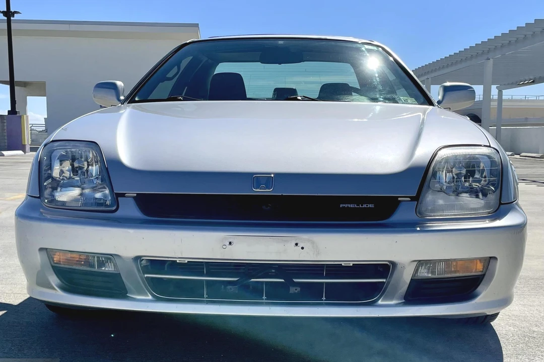 2001 Honda Prelude 5th Gen - Image 2 of 31