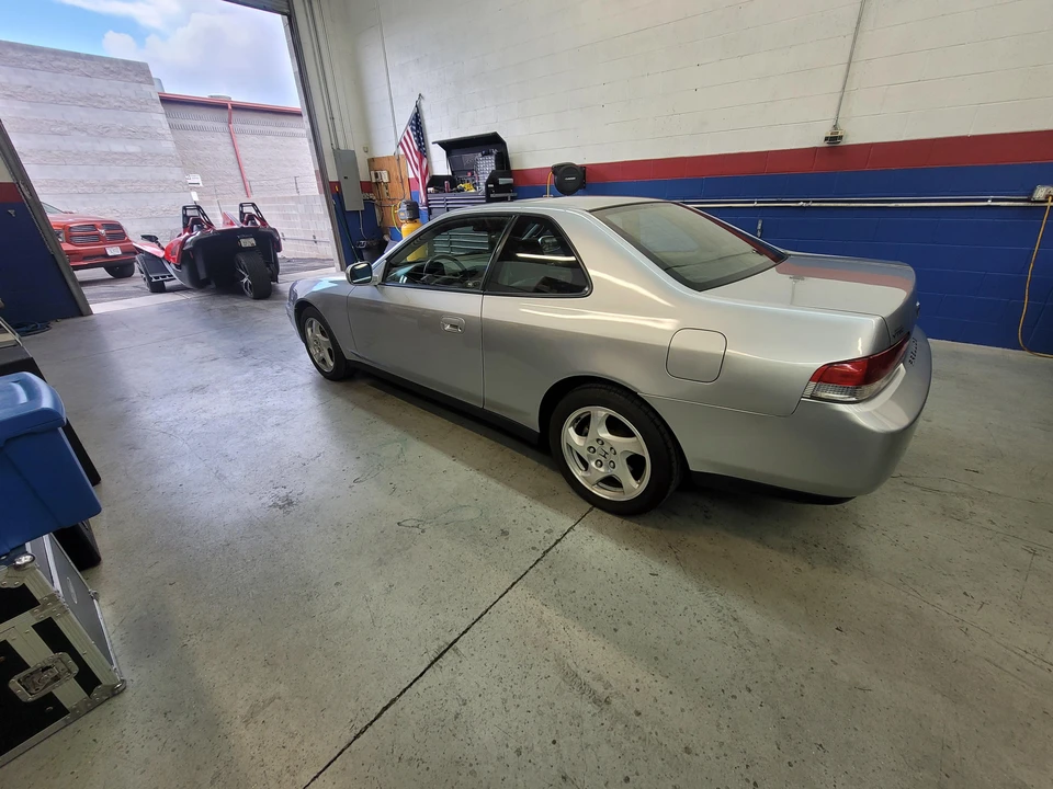 2001 Honda Prelude 5th Gen - Image 10 of 20