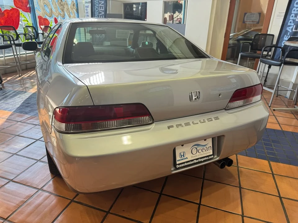 2001 Honda Prelude 5th Gen - Image 3 of 6