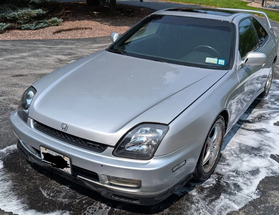 2001 Honda Prelude 5th Gen - Image 2 of 5