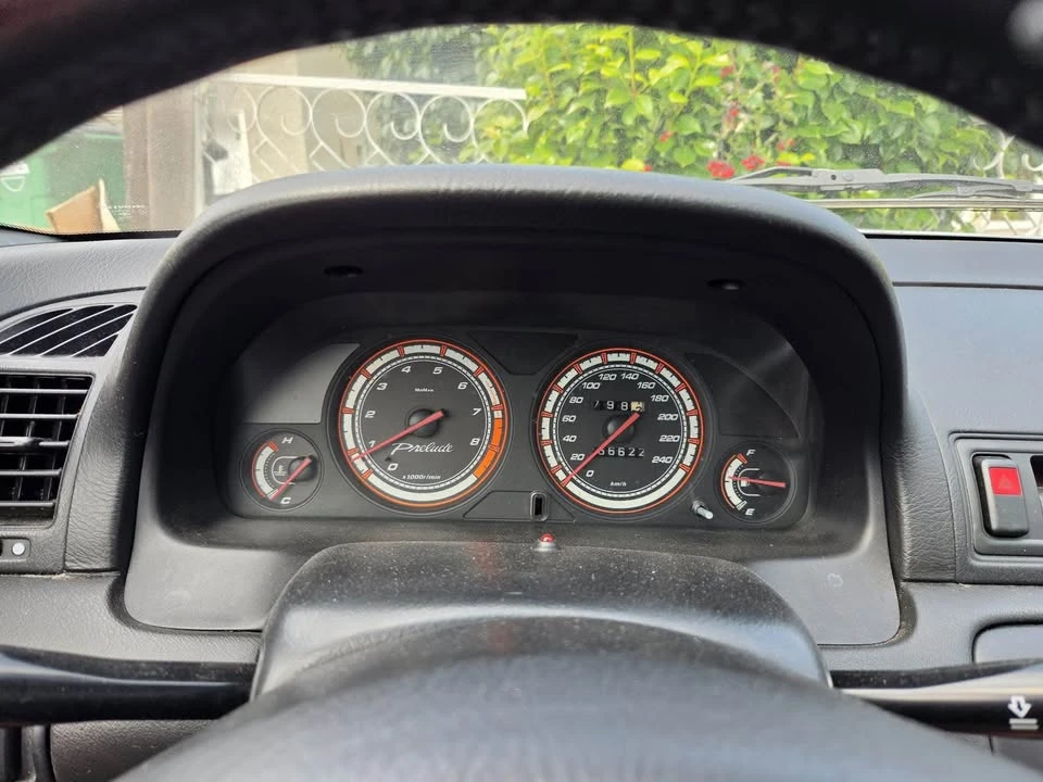 2001 Honda Prelude 5th Gen - Image 10 of 12