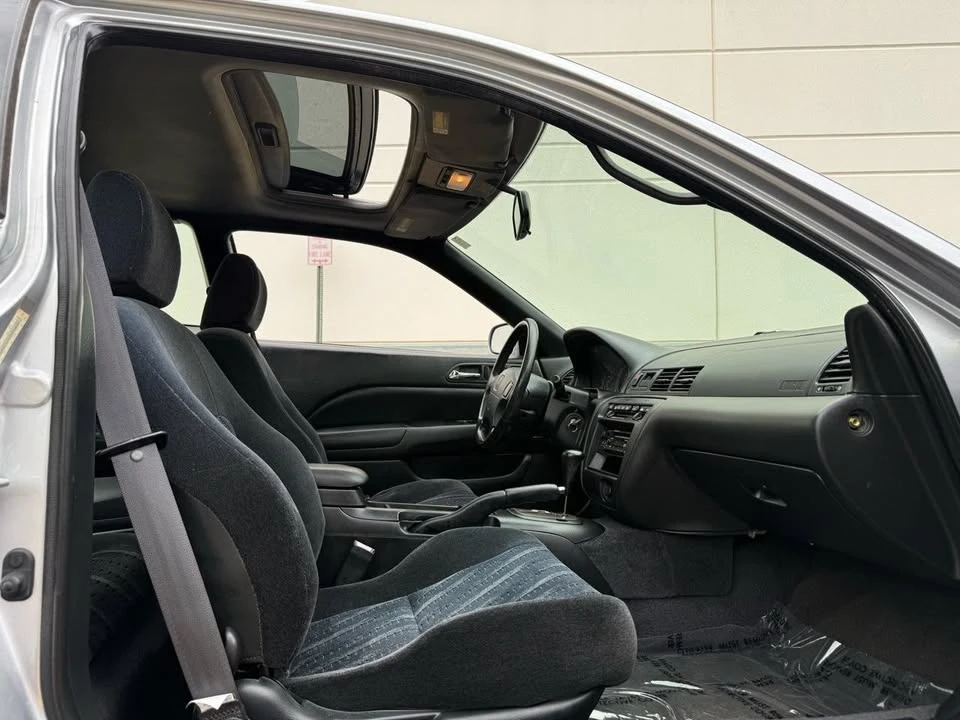 2001 Honda Prelude 5th Gen - Image 18 of 20
