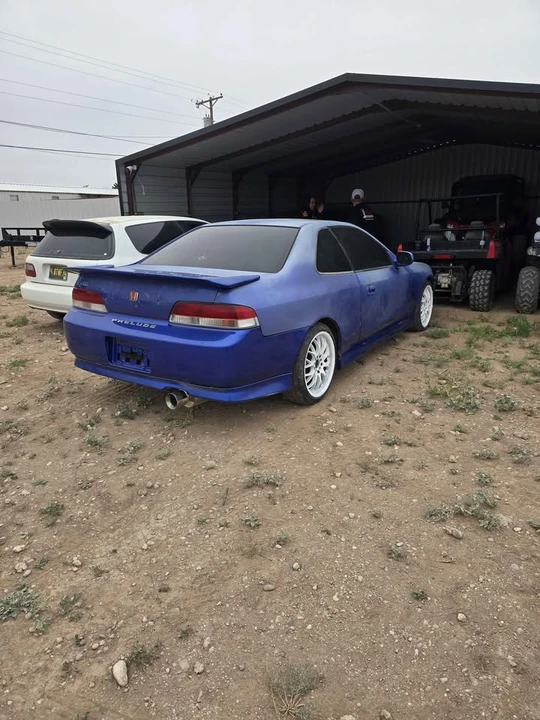 2001 Honda Prelude 5th Gen - Image 2 of 9