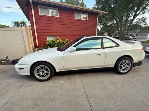 2001 Honda Prelude S Coupe 2D