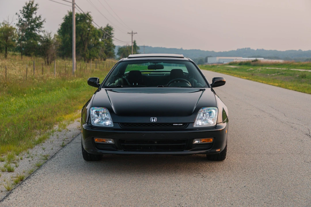 2001 Honda Prelude 5th Gen - Image 11 of 31