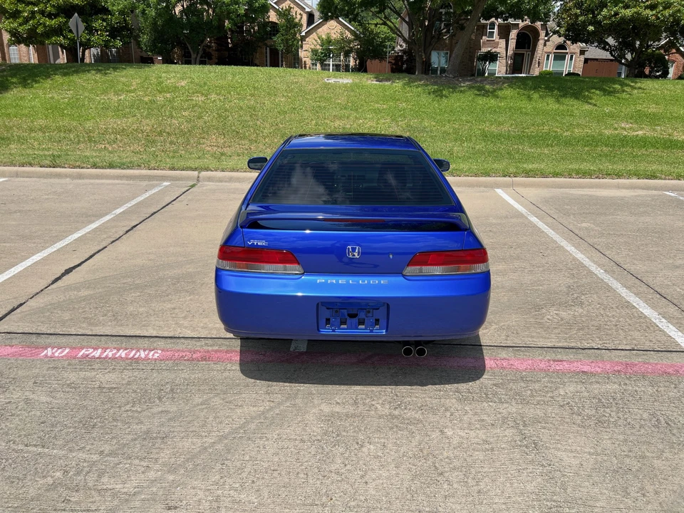 2001 Honda Prelude 5th Gen - Image 12 of 31