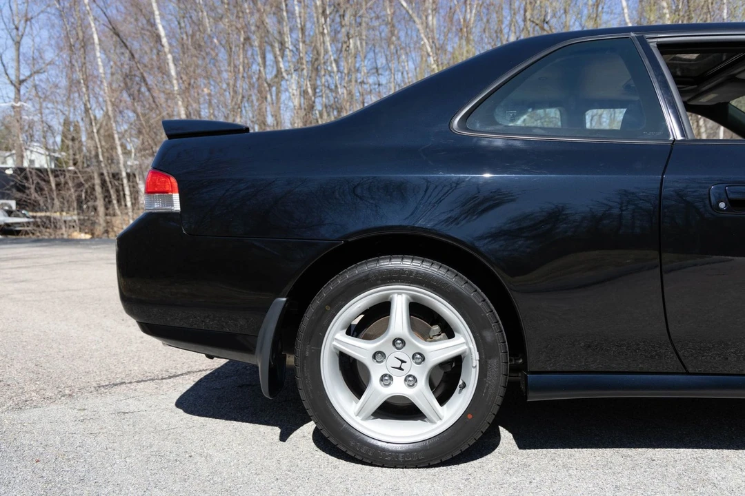 2001 Honda Prelude 5th Gen - Image 11 of 31