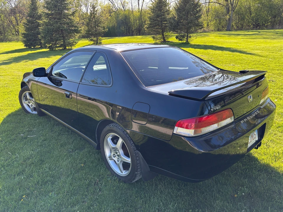 2001 Honda Prelude 5th Gen - Image 13 of 31