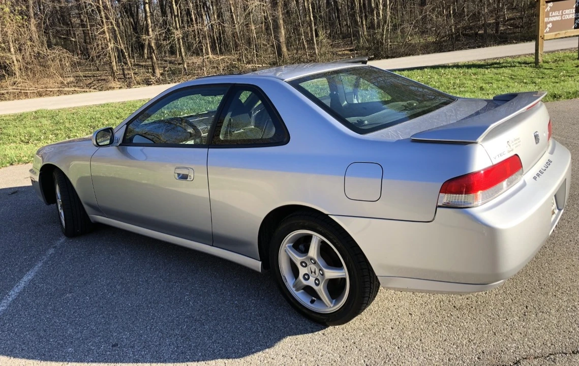 2001 Honda Prelude 5th Gen - Image 10 of 31