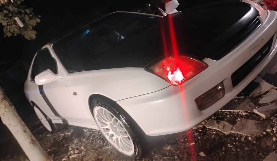 2001 Honda Prelude 5th Gen - Image 2 of 10