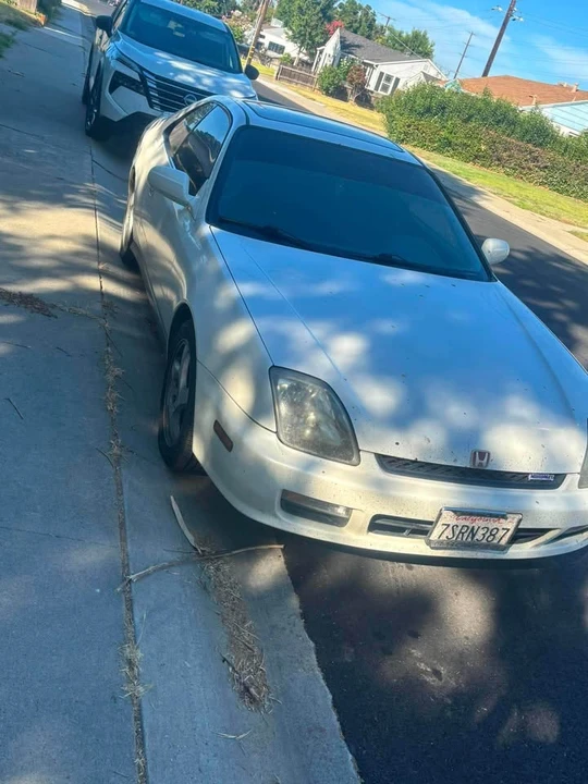 2001 Honda Prelude 5th Gen - Image 2 of 7
