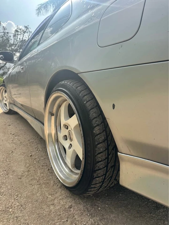 2001 Honda Prelude 5th Gen - Image 2 of 5