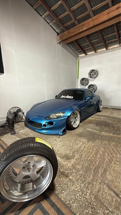 2001 Honda AP1 S2000 - Image 2 of 7
