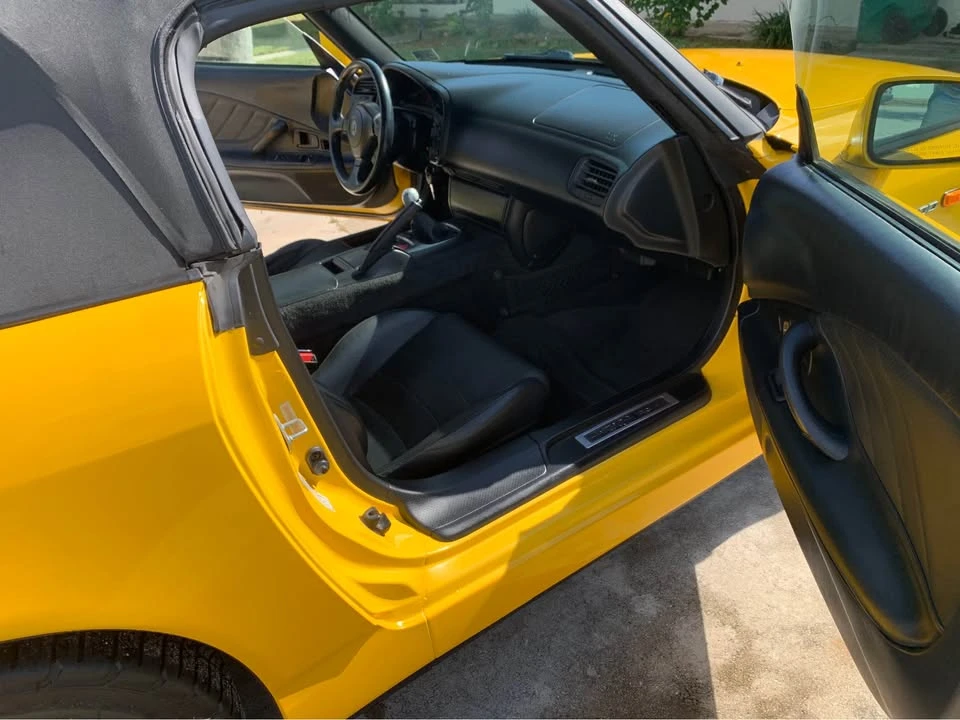 2001 Honda AP1 S2000 - Image 8 of 10