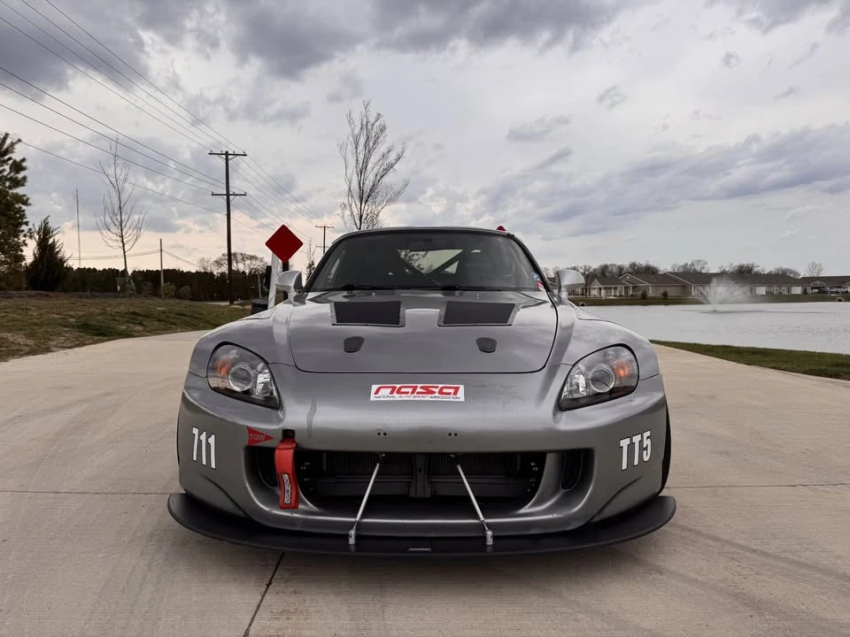 2001 Honda AP1 S2000 - Image 2 of 20
