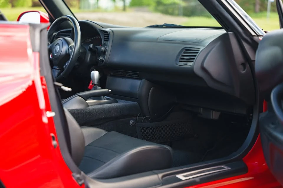 2001 Honda S2000 - Image 17 of 20