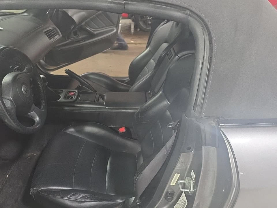 2001 Honda AP1 S2000 - Image 4 of 5