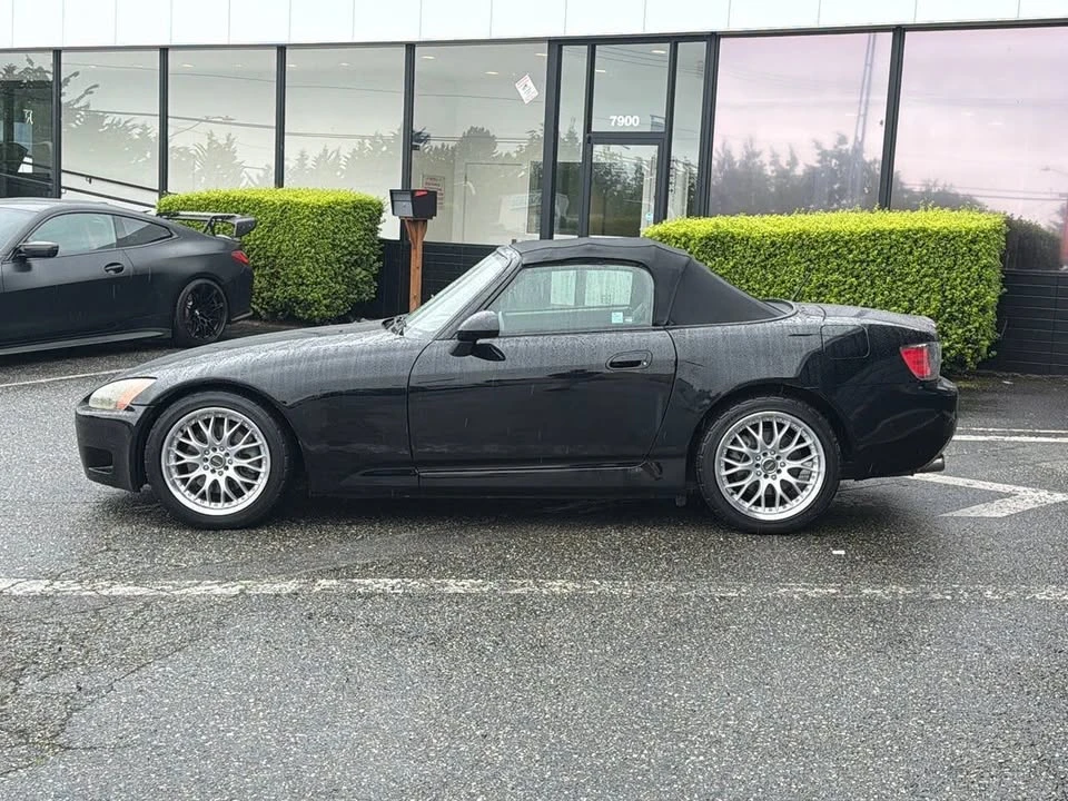 2001 Honda AP1 S2000 - Image 2 of 20