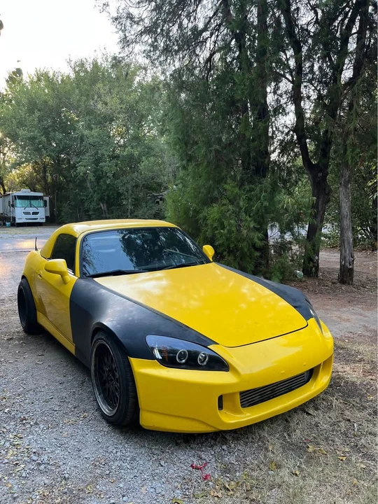 2001 Honda AP1 S2000 - Image 2 of 9