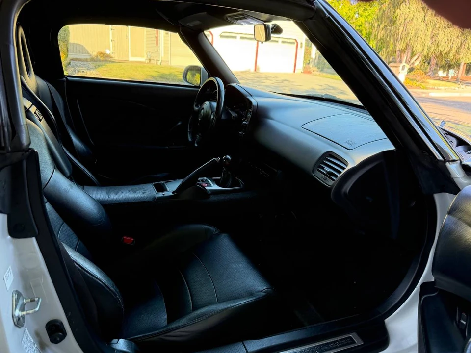 2001 Honda AP1 S2000 - Image 6 of 11