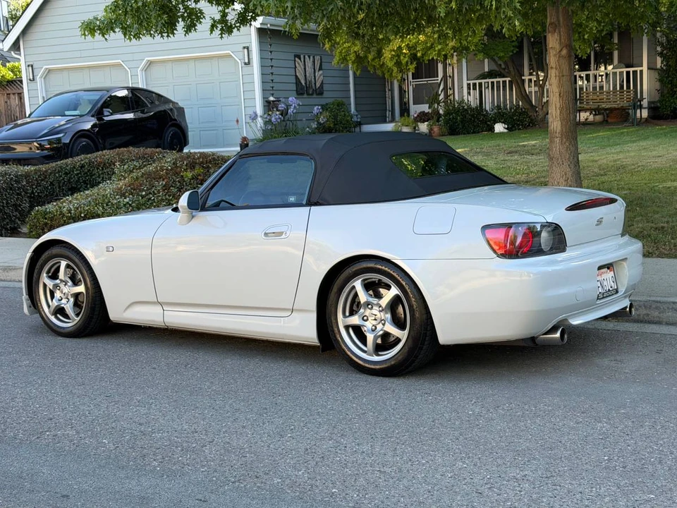 2001 Honda AP1 S2000 - Image 4 of 11