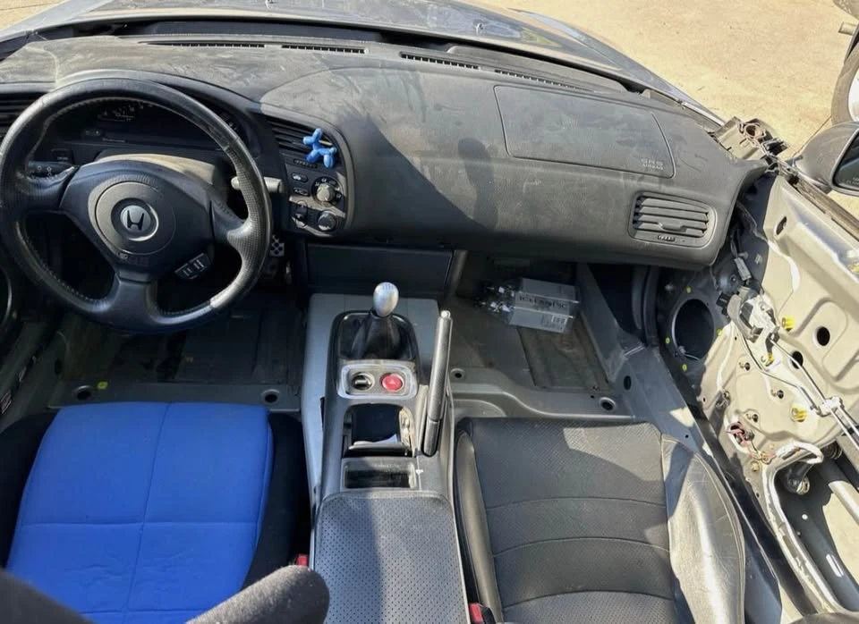 2001 Honda AP1 S2000 - Image 5 of 9
