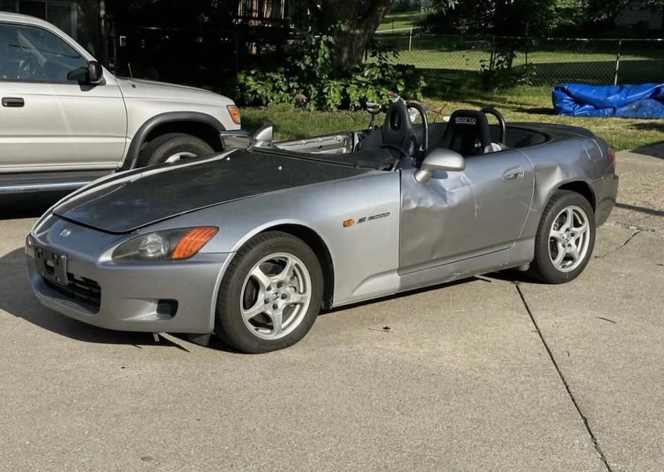 2001 Honda AP1 S2000 - Image 2 of 9
