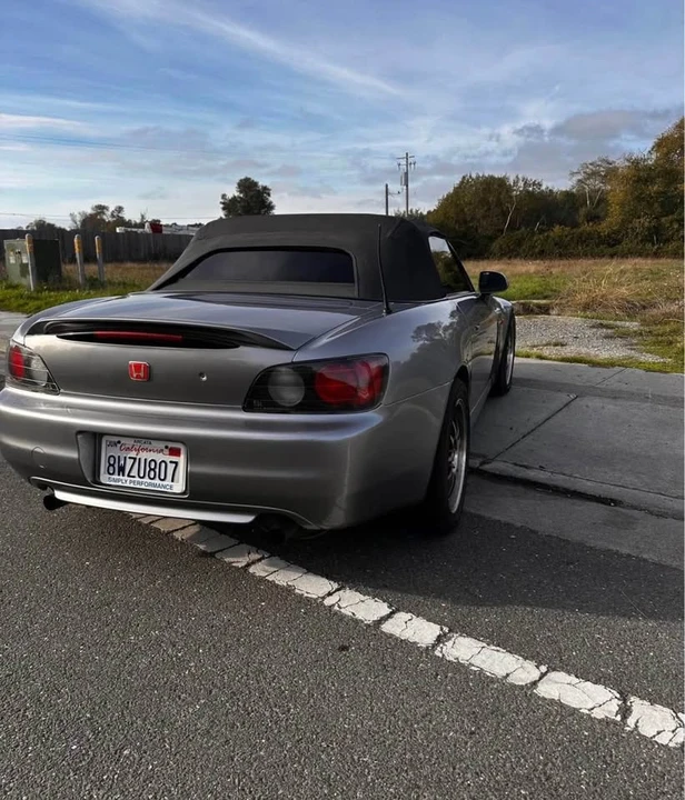 2001 Honda AP1 S2000 - Image 3 of 8