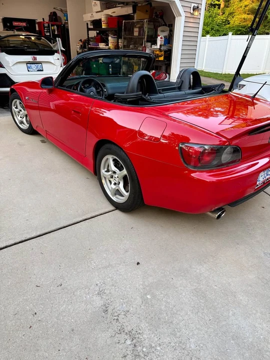 2001 Honda AP1 S2000 - Image 2 of 13