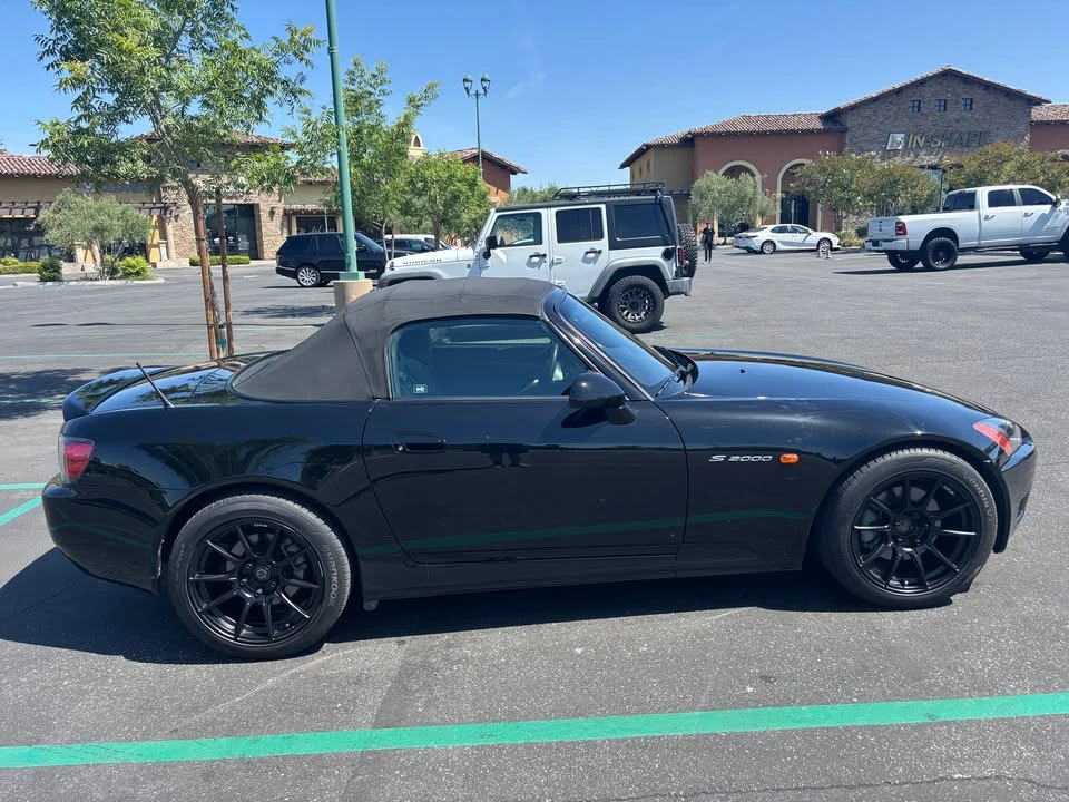 2001 Honda AP1 S2000 - Image 2 of 14