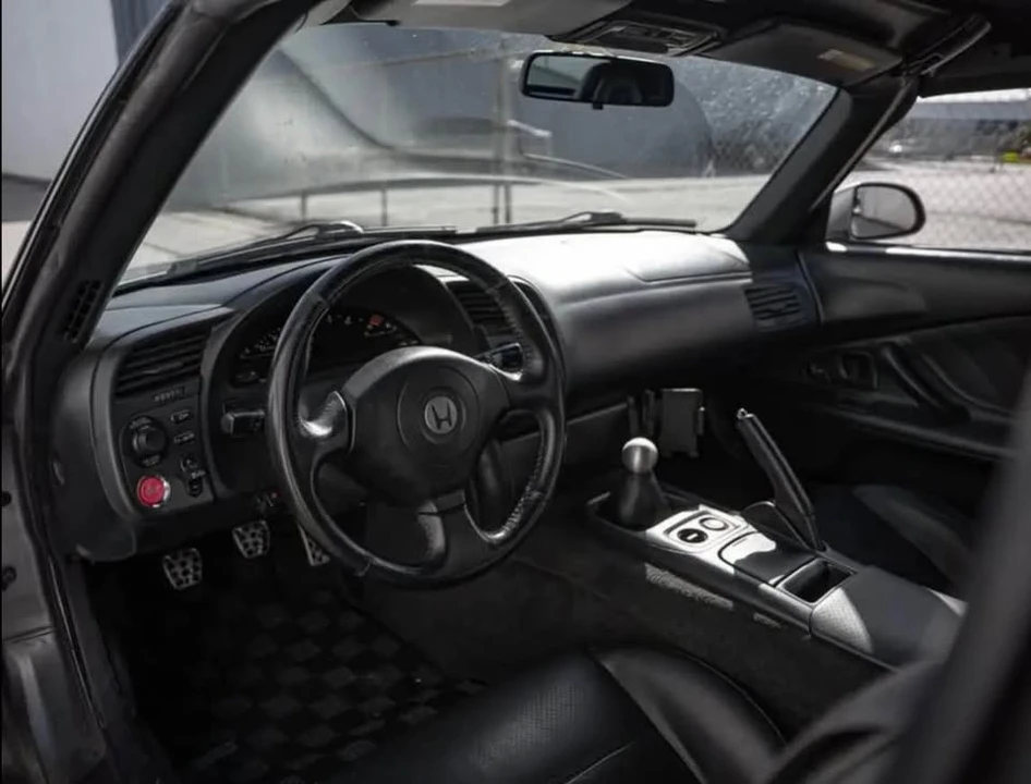 2001 Honda AP1 S2000 - Image 5 of 13