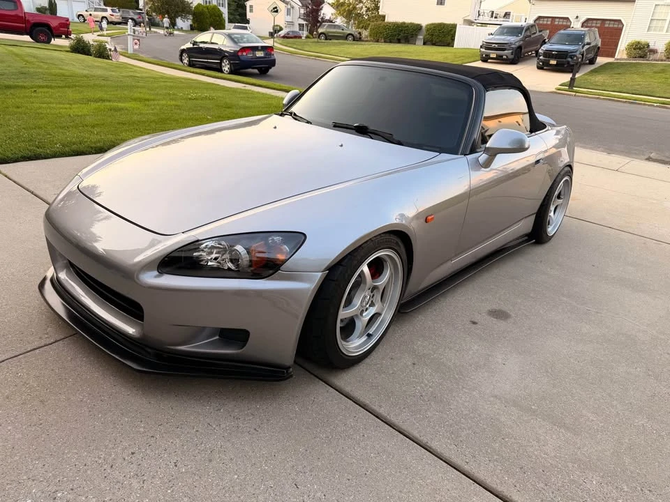 2001 Honda AP1 S2000 - Image 2 of 18