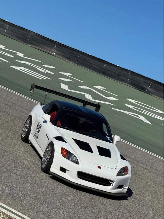 2001 Honda AP1 S2000 - Image 2 of 8