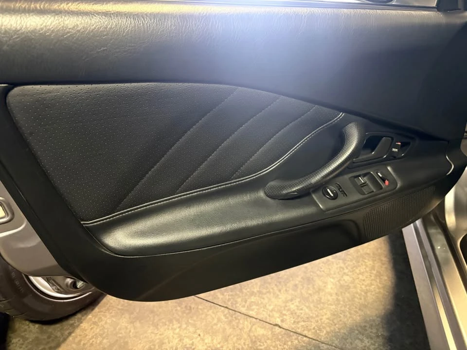 2001 Honda AP1 S2000 - Image 5 of 10