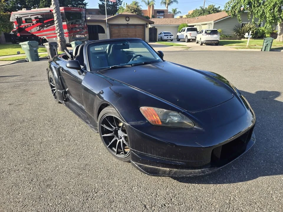 2001 Honda AP1 S2000 - Image 2 of 8