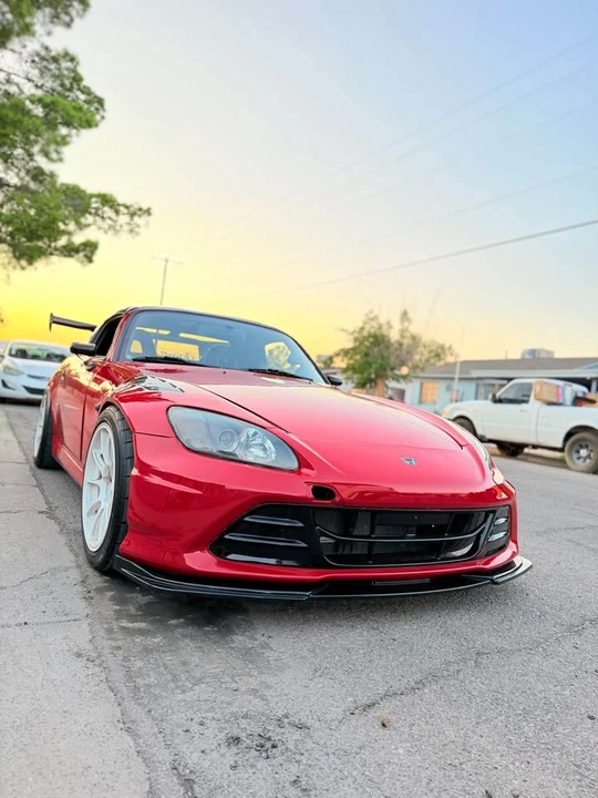 2001 Honda AP1 S2000 - Image 2 of 12