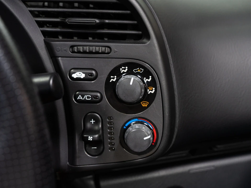 2001 Honda AP1 S2000 - Image 26 of 31