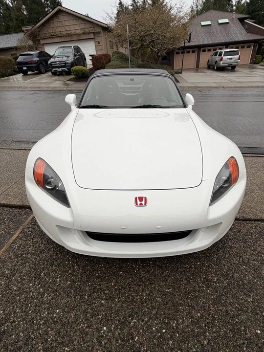 2001 Honda AP1 S2000 - Image 2 of 10