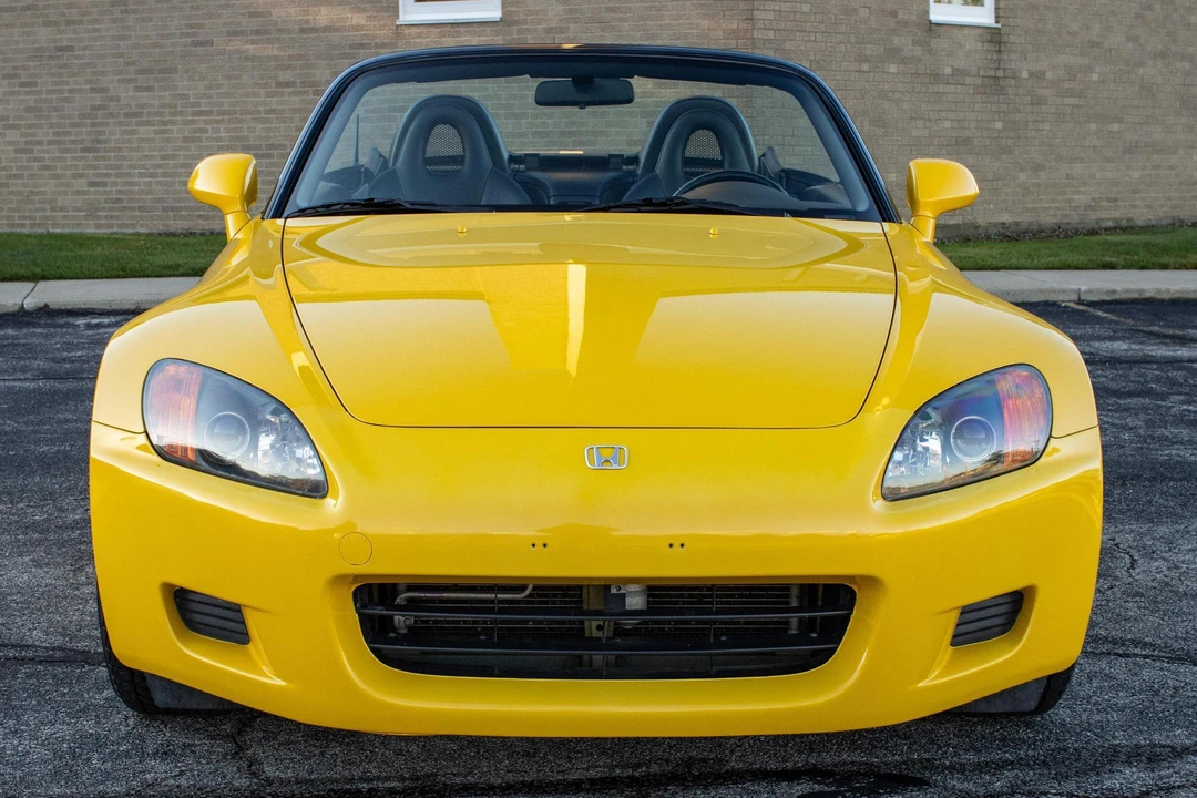 2001 Honda AP1 S2000 - Image 2 of 31