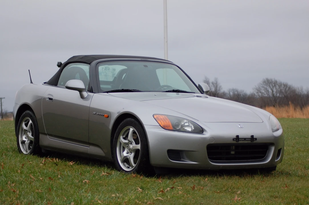2001 Honda AP1 S2000 - Image 2 of 31