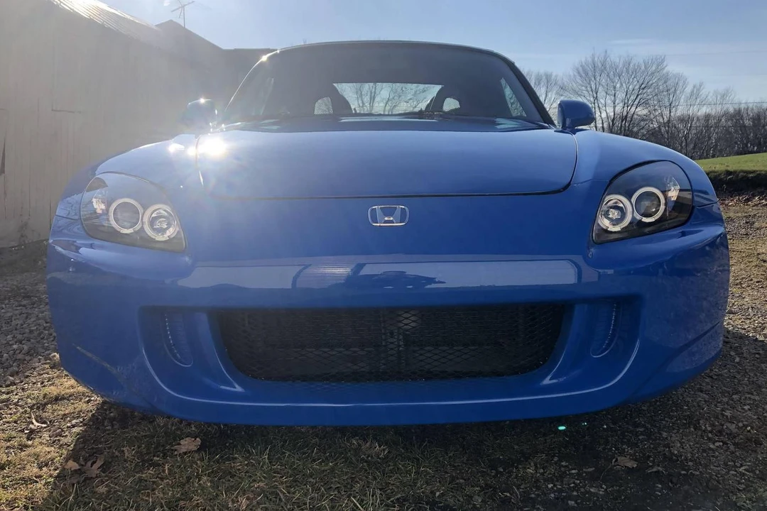 2001 Honda AP1 S2000 - Image 2 of 31