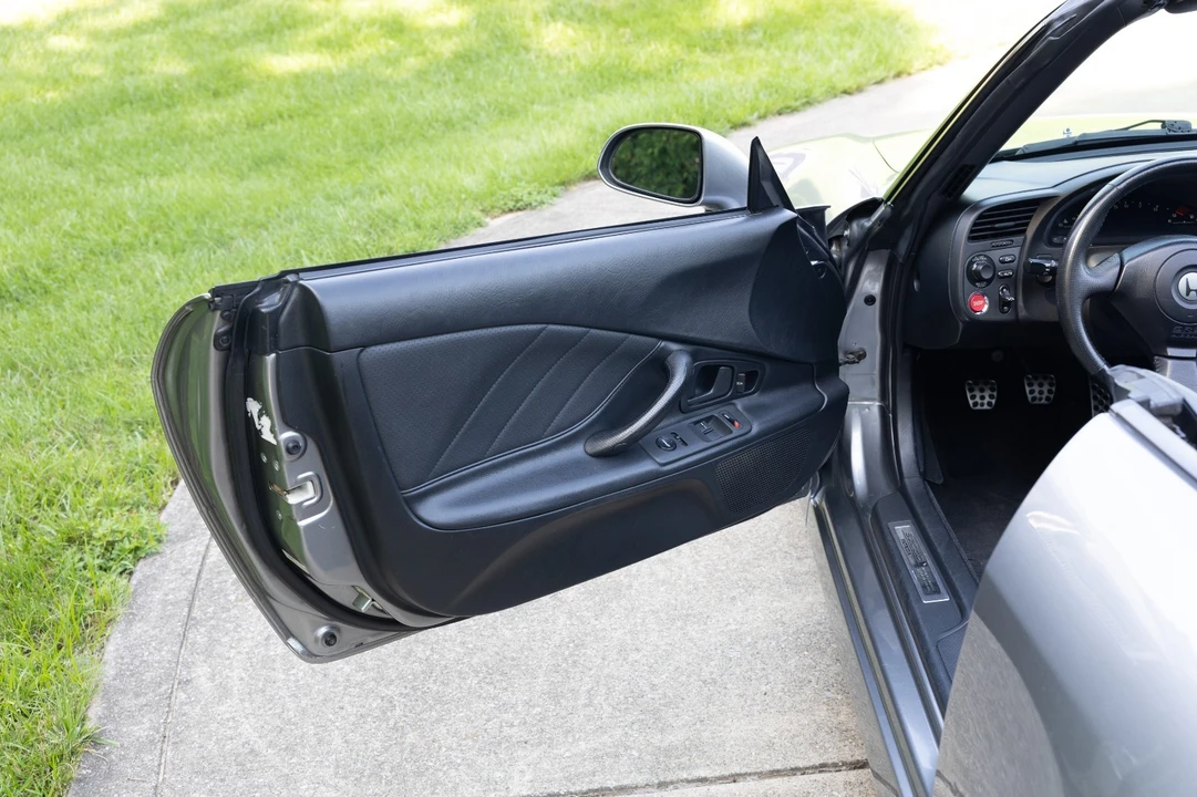 2001 Honda AP1 S2000 - Image 18 of 31